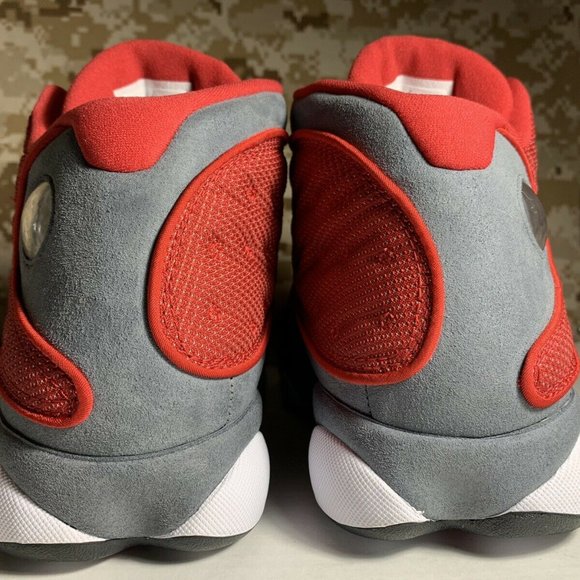 Nike Air Jordan 1 Retro High - Picture 4 of 5